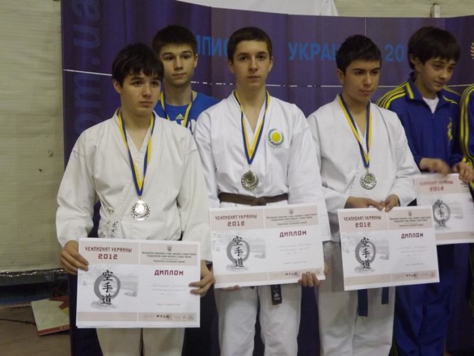 Мукачівський "Сінай" представив Закарпаття на чемпіонаті України з карате (ФОТО) – 05