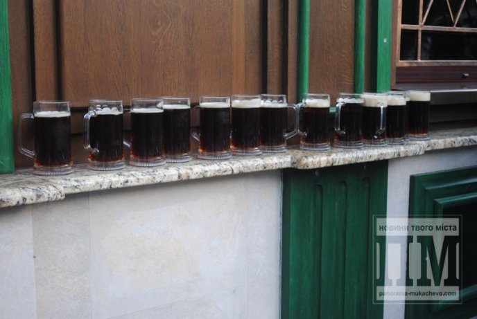 Велолюбителі Мукачева "прокатались" історичними місцями міста (ФОТО) – 26