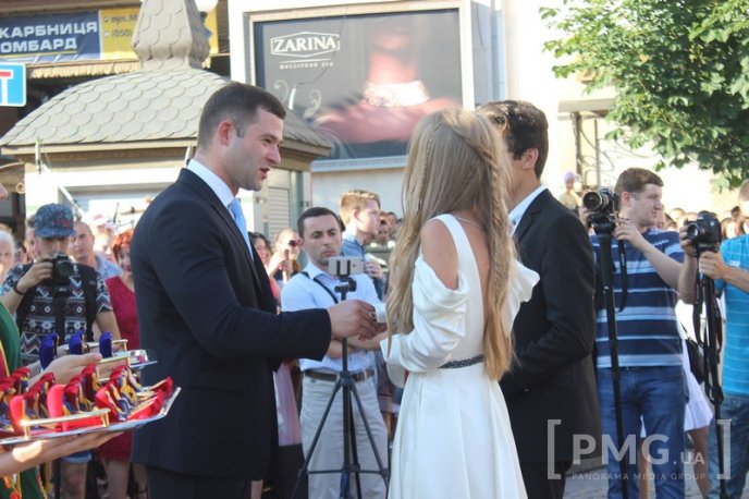 У Мукачеві нагородили випускників-медалістів – 26