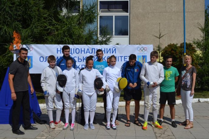 В Ужгороді запалювали Олімпійський вогонь – 01