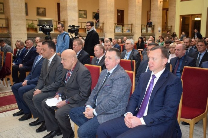 Як в Ужгороді відзначали День місцевого самоврядування – 08