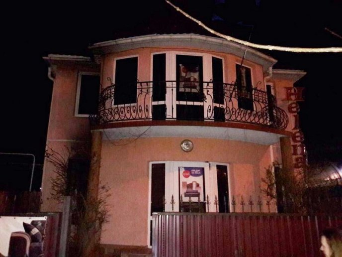 Вночі горів меблевий магазин – 02