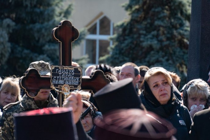 Сьогодні в Ужгороді поховали двох захисників України – 05