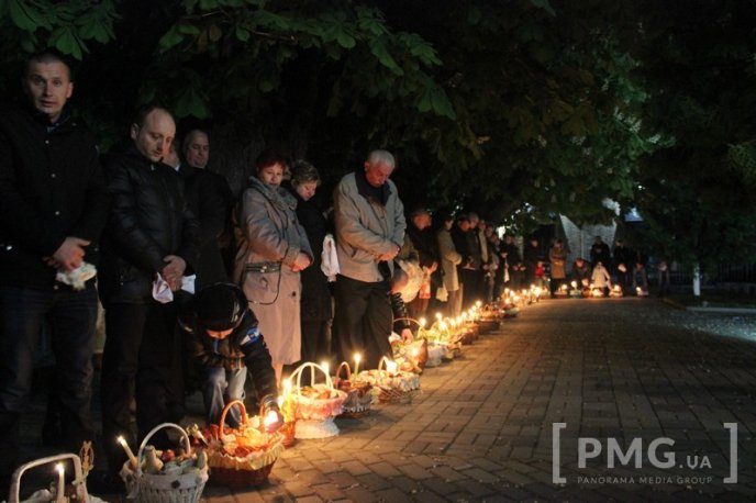 Православні та греко-католики Мукачева відзначають Воскресіння Христове – 16 Православні та греко-католики Мукачева відзначають Воскресіння Христове – 16