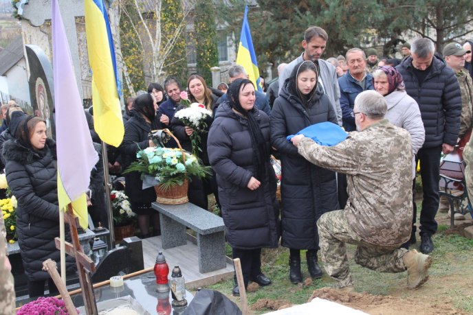 Прощання з Василем Химичем у селі Лоза