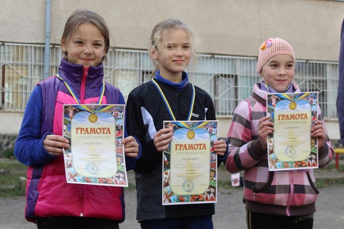 Вихованці мукачівського клубу "Товариш" освоюють найрізноманітніші туристичні маршрути Закарпаттям (ФОТО) – 10