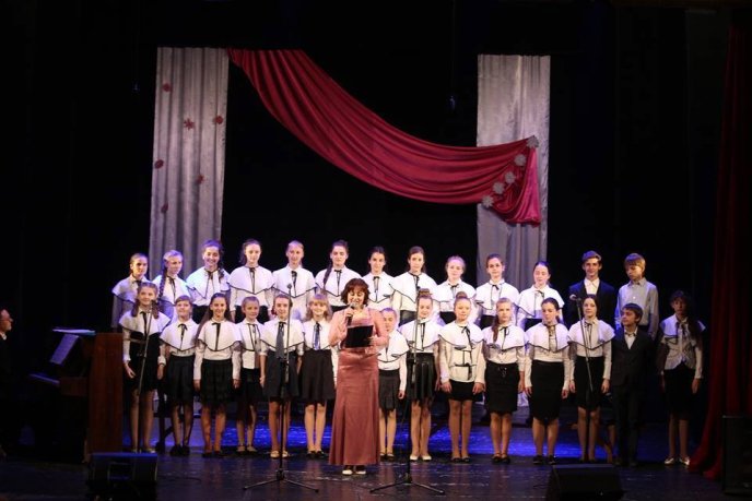 Мукачівська школа мистецтв №2 виступила зі звітнім концертом – 01