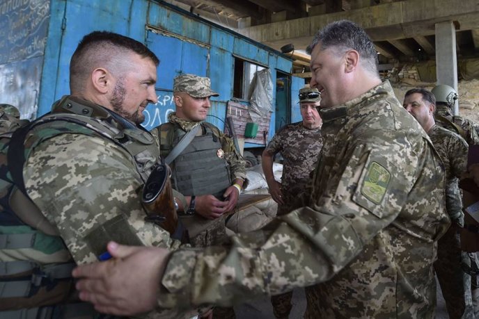 Командир батальйону 128-ї бригади Андрій Джус отримав запрошення на окрему зустріч з Президентом – 02