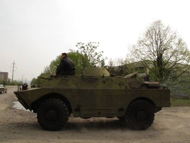 Для захисту кордонів "Правий сектор" привіз на Закарпаття новеньку бойову розвідувально-вартову машину (ФОТО) – 03