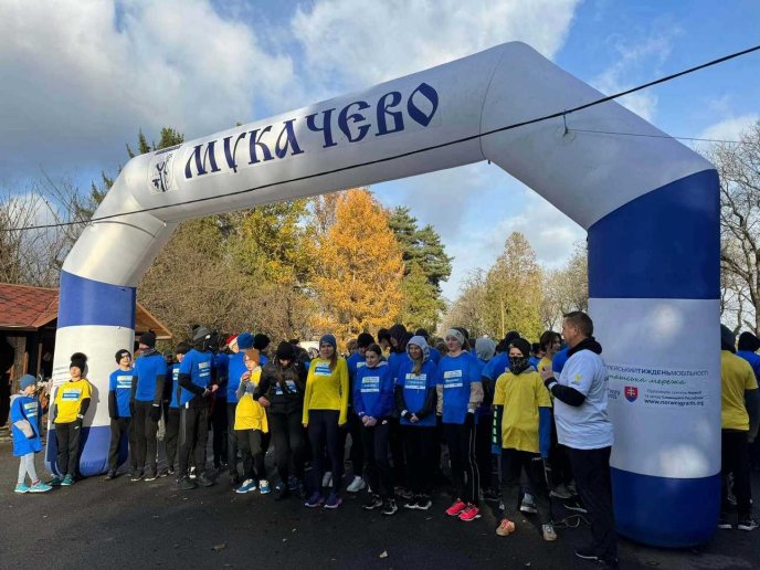 У містах Закарпаття долучилися до забігу «Acting for survivors» – 02