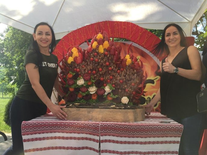 У Мукачеві визначили переможця третього фестивалю «Огинь і мнясо» – 14