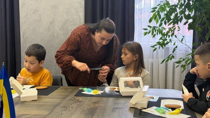 Поліцейські ювенали у Мукачеві провели майстерклас для дітей ЗСУ – 02