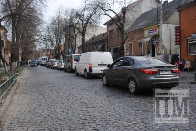 ДТП на вулиці Духновича спричинила велику корку (ФОТО) – 02