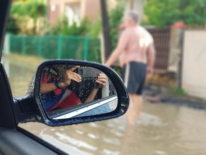 "Думаємо про гондоли", – в мережі опублікували наслідки сьогоднішньої зливи на Закарпатті – 07