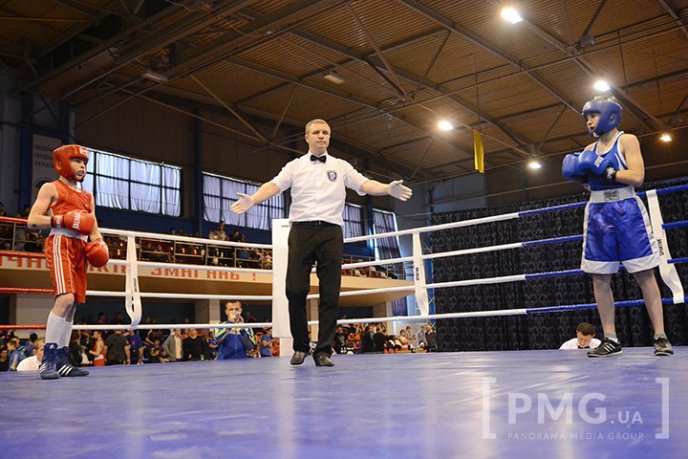 В Ужгороді урочисто відкрили юнацький чемпіонат України з боксу – 48