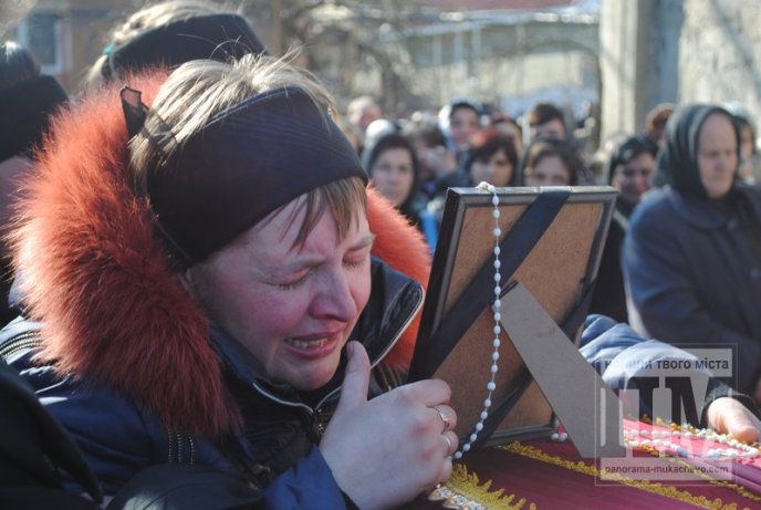 У Лавках попрощались із загиблим бійцем 128-ої бригади Ярославом Костем (ФОТОРЕПОРТАЖ) – 02