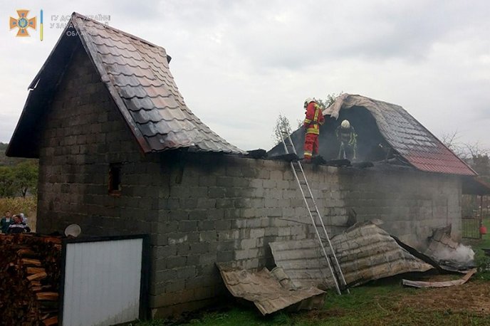У селі на Хустщині вирувала пожежа – 01