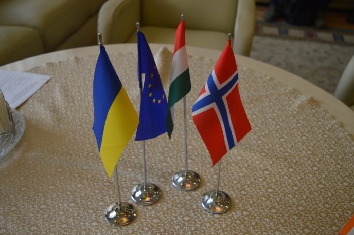 Геннадій Москаль зустрівся з норвезькими послами – 01