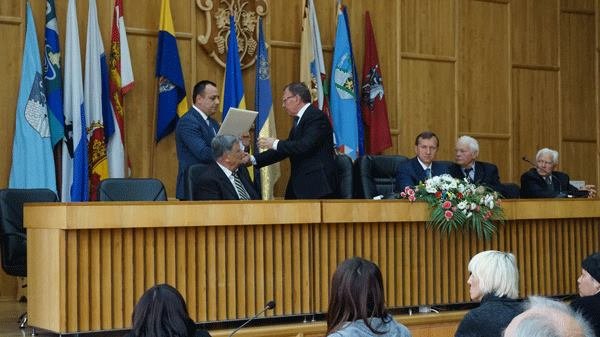 До Дня Ужгорода найкращі містяни отримали почесні нагороди – 02