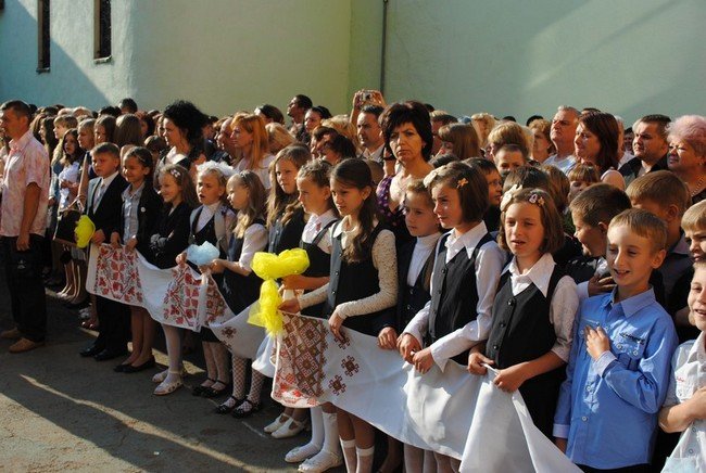 У школах Мукачева пролунав перший дзвоник (ФОТОРЕПОРТАЖ) – 05