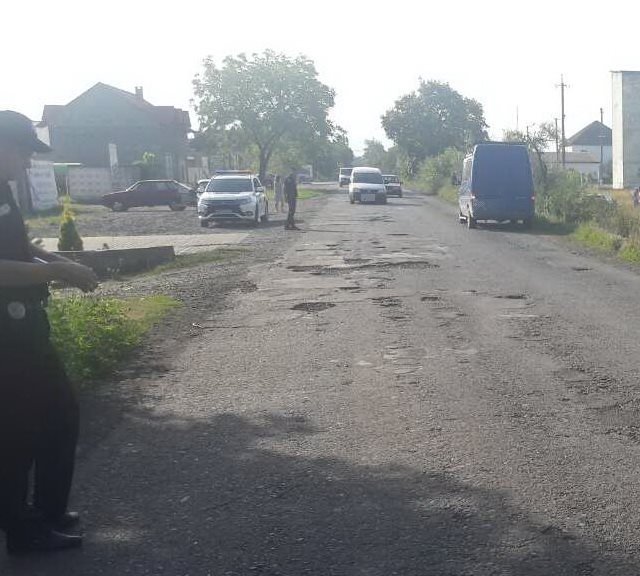 Під час обгону водій не впорався із керуванням, як результат – пасажирка у реанімації – 03