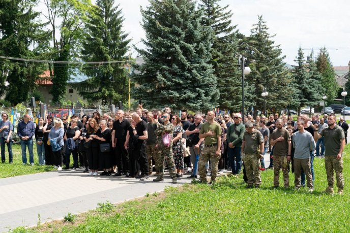 Закарпаття попрощалось із молодим захисником – 10