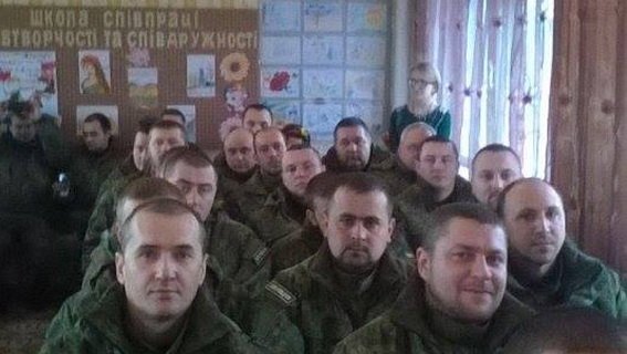 Школярі Артемівська привітали закарпатських військових з Днем Збройних Сил України – 02