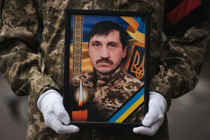 На Закарпатті сьогодні поховали полеглого Героя – 02