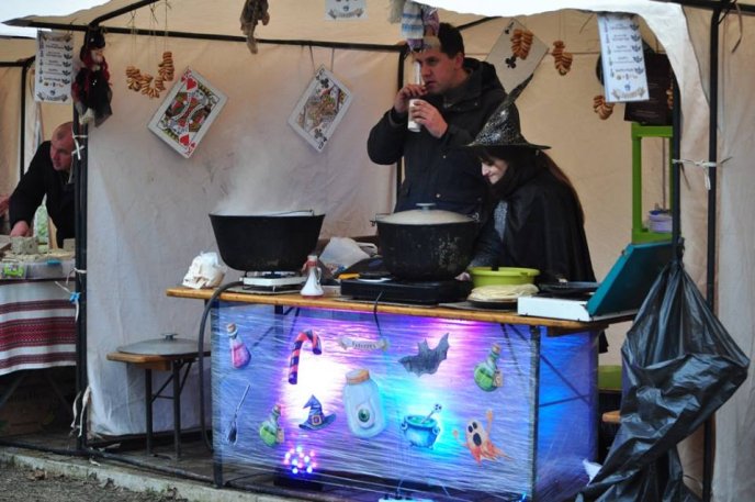 На «Ужгородській палачінті» урочисто розрізали перший млинець – 05