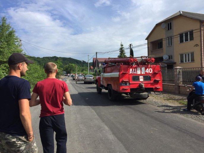 "Відключені газ та світло. Є загроза повторного зсуву": очільник Мукачівщини про ситуацію у Кольчині – 13