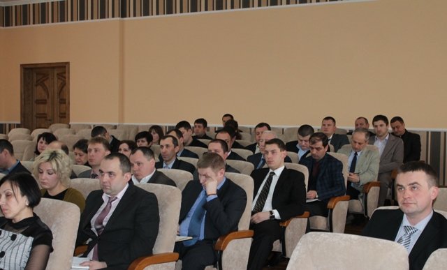 На Закарпатті прокуратура поновила права майже 300 дітей – 03