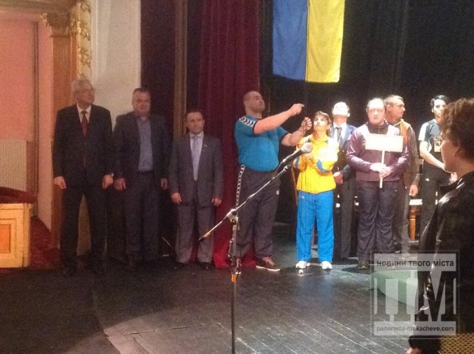 Чемпіонат України з жиму лежачи стартував у Мукачеві (ФОТО) – 04 Чемпіонат України з жиму лежачи стартував у Мукачеві (ФОТО) – 04