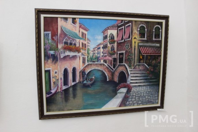 У замку "Паланок" відкрили виставку робіт художнього об’єднання "Райдуга" – 12