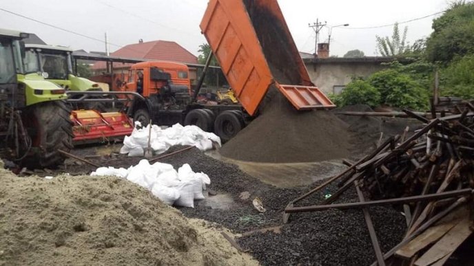 У Мукачеві готуються до можливого паводку – 01 У Мукачеві готуються до можливого паводку – 01