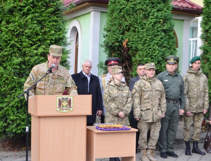 Прикордонники привітали вихованців військового ліцею зі святом – 02