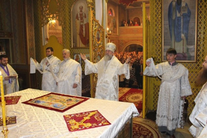 Владика Феодор звершив Різдвяне богослужіння в Мукачівському кафедральному соборі – 08 Владика Феодор звершив Різдвяне богослужіння в Мукачівському кафедральному соборі – 08