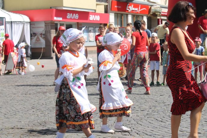 У Мукачеві відбулось родинне свято морозива "Ласунка" – 07