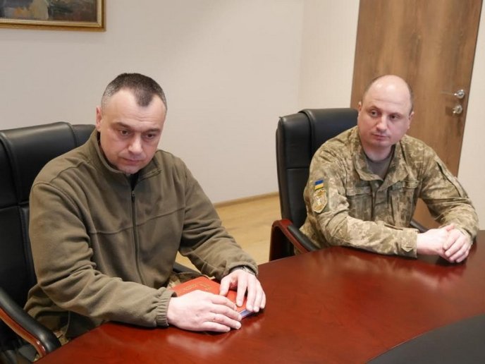 Богдан Андріїв зустрівся з новим керівником Ужгородського об’єднаного військового комісаріату – 02