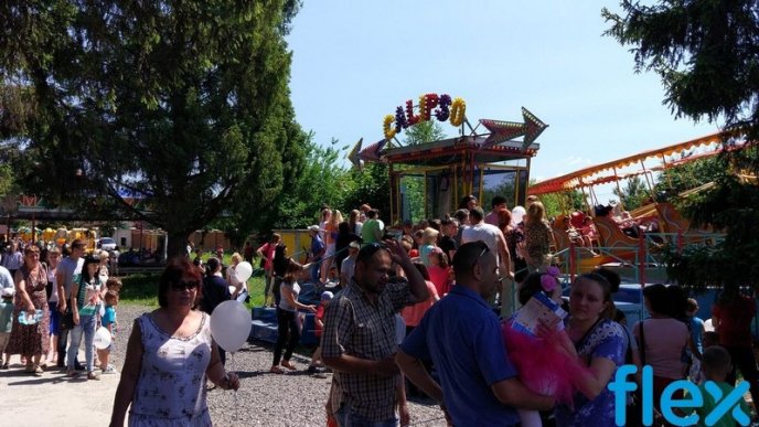 1200 дітей відпочивали у парку «Перемога» – 08