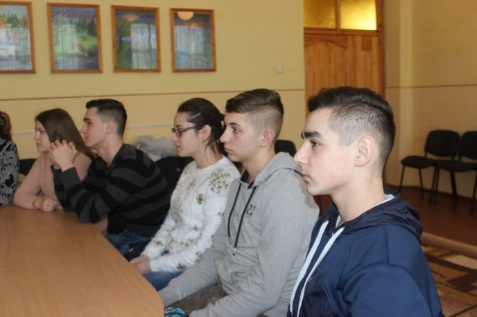 Школярам Горондівської ЗОШ розповіли про закулісся радіожурналістики – 04