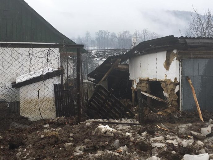 У селі Бронька, що на Іршавщині, вода зруйнувала будинки та засипала брилами городи – 16