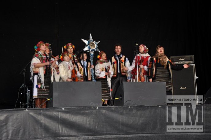 Цьогоріч “Червене вино” в першу чергу нагадує фестиваль шашлику, а вже потім вина – турист із Німеччини (ФОТОРЕПОРТАЖ) – 20