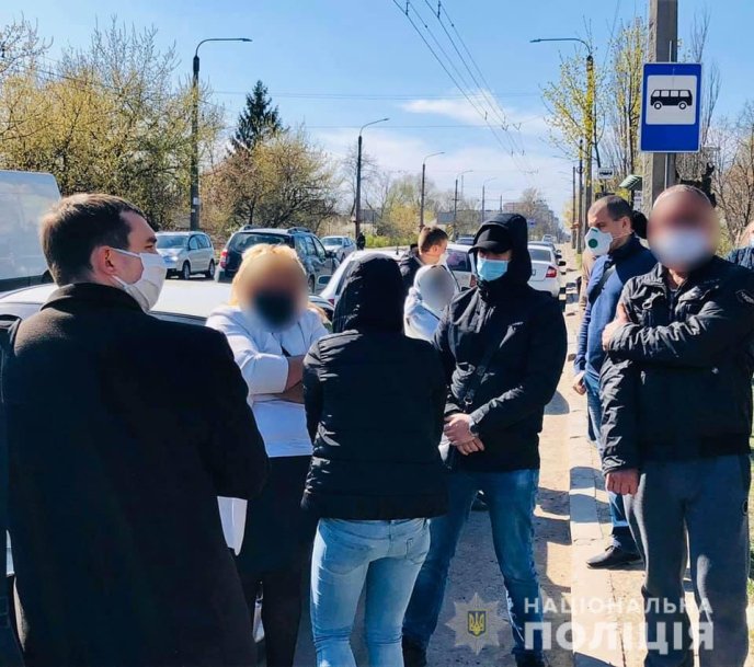 Закарпатці прикидались соцпрацівниками та медпрацівниками і обкрадали пенсіонерів – 04 Закарпатці прикидались соцпрацівниками та медпрацівниками і обкрадали пенсіонерів – 04