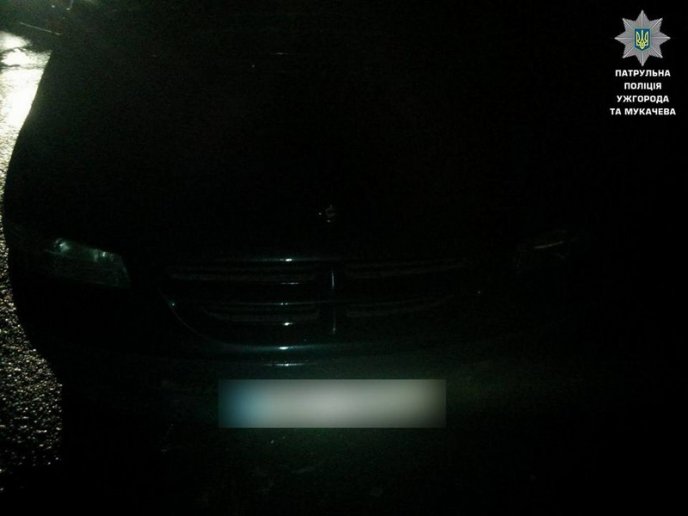 У нетверезого водія знайшли наркотики та металевий кийок – 01