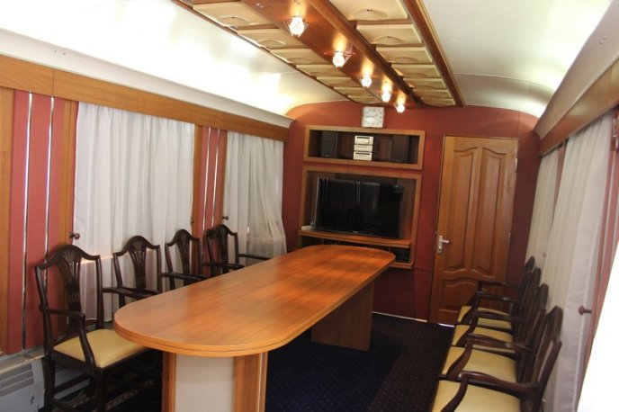 "Укрзалізниця" показала розкішні вагони, які обладнані ванною, кухнею, залою відпочинку і спальнею – 22