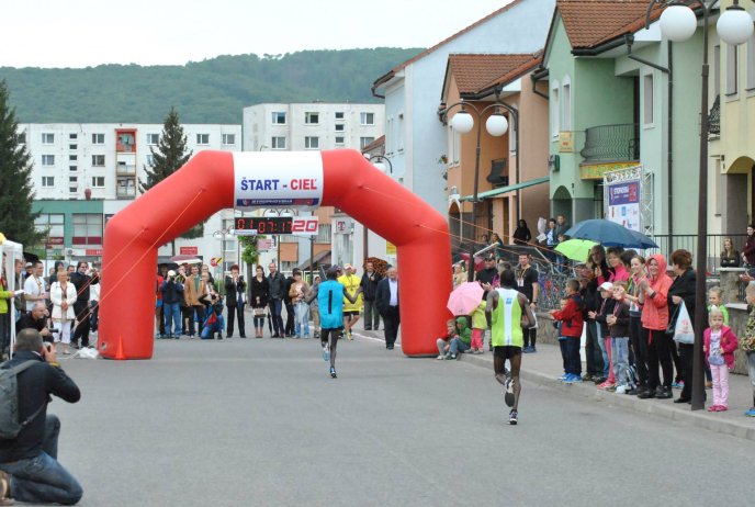Закарпатські бігуни здобули найвищі нагороди турніру "Стропковська двадцятка" (ФОТО) – 02