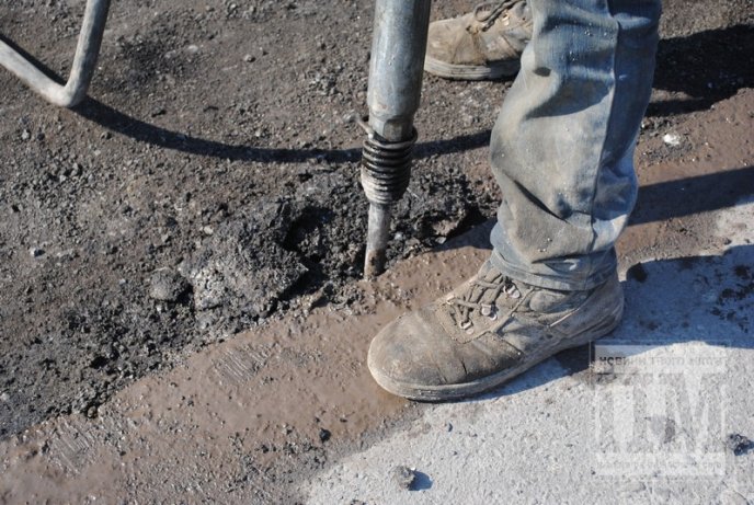 У Мукачеві ремонтують вулицю Миру (ФОТО) – 03