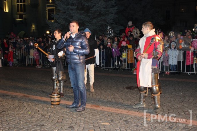 Парад ліхтариків та лицарські бої: як у Мукачеві відзначали День святого Мартина – 36