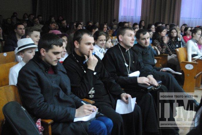 Греко-католицька молодь Закарпаття змагалась за щорічний Кубок КВК у Мукачеві (ФОТО) – 14