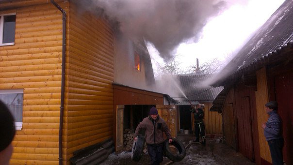 У селі Пилипець через коротке замикання горів житловий будинок – 02